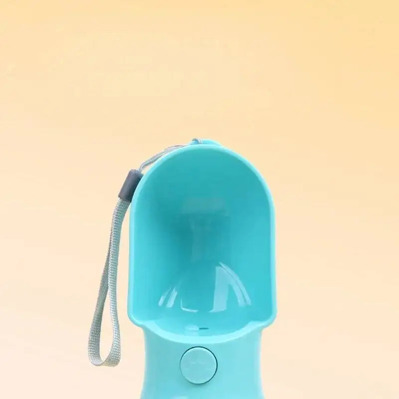 Ultimate 3-in-1 Leakproof Pet Water Bottle and Food Container for Adventure-Ready Dogs and Cats
